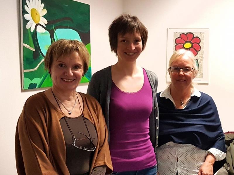 Bild 9: Auf dem Schulamt in Slovenj Gradec: Vorständin Nevenka Štraser, Nadja Senoner, Darinka Rosc Leskovec, © Nadja Senoner