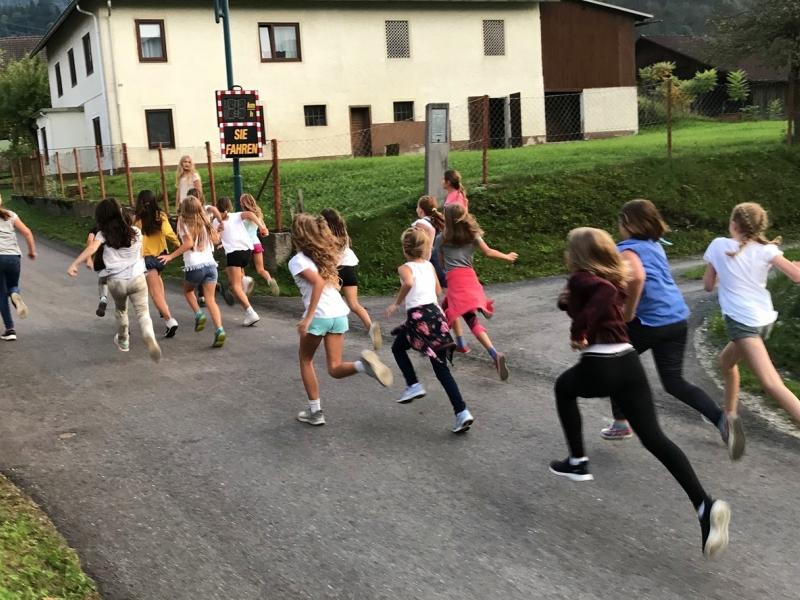 Slika 4: Tekanje in igra po učenju, &copy; Monika Novak-Sabotnik