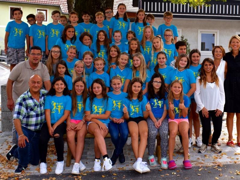 Slika 1: Dijaki Kugyjevih razredov 1.c in 1.d, &copy; Monika Novak-Sabotnik