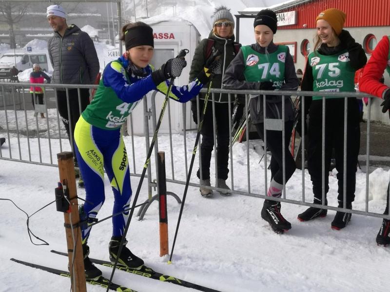 Slika 2:
Sara Wutti na štartu, ©Magdalena Kulnik