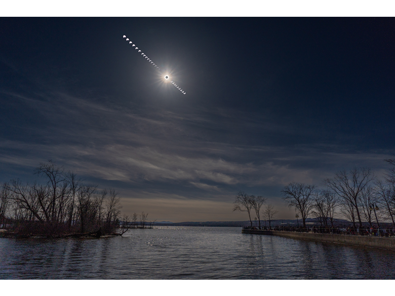 Bild 1: Samo Kham: Totale Sonnenfinsternis 8. 4. 2024, Canada