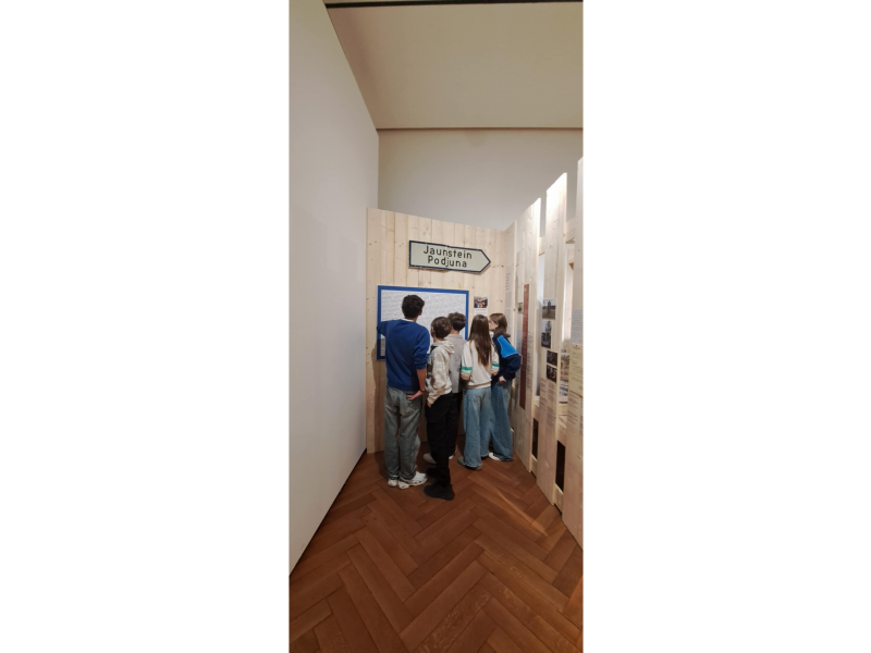 Slika 2: Ogled table z dvojezičnimi in enojezičnimi krajevnimi napisi