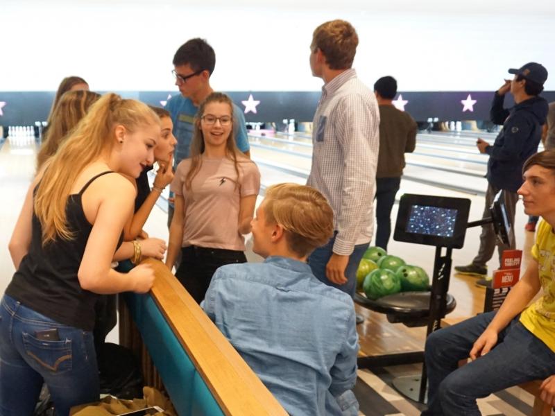 Slika 3: Resnemu delu sledi zabava - bowling,&copy; Marica Mletschnig