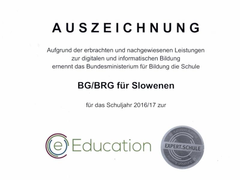 Slika 1: Odlikovanje Expert.Schule za SLOG